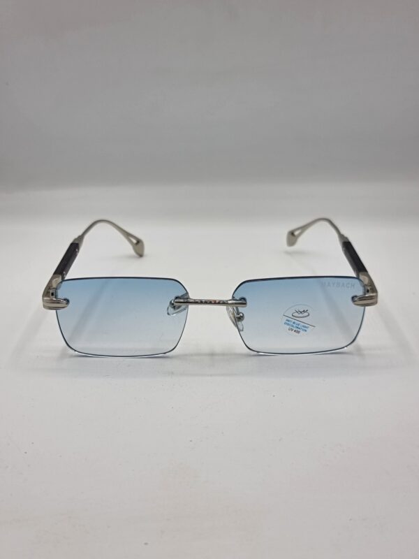 Photochromic  glasses
