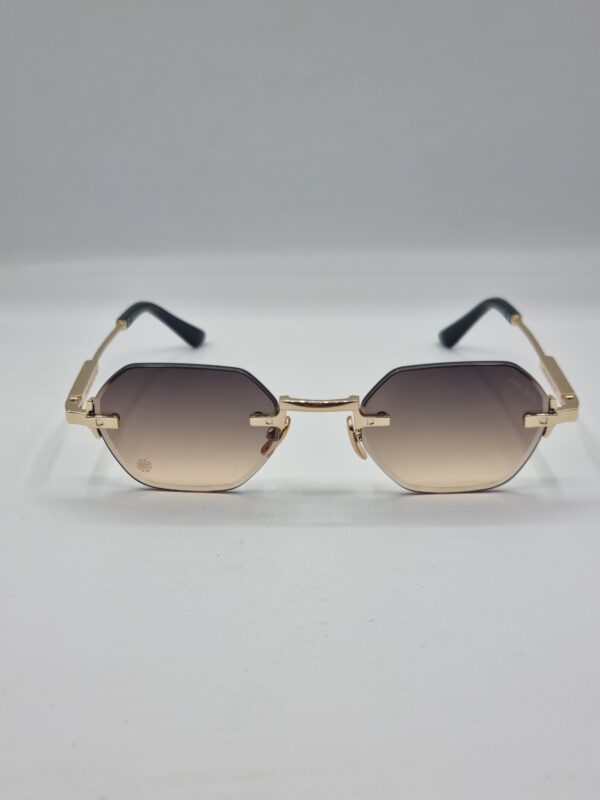 Rimless geometric glasses